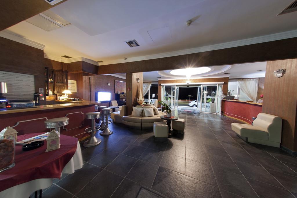 Hotel Cristina Maris Loutraki  Luaran gambar